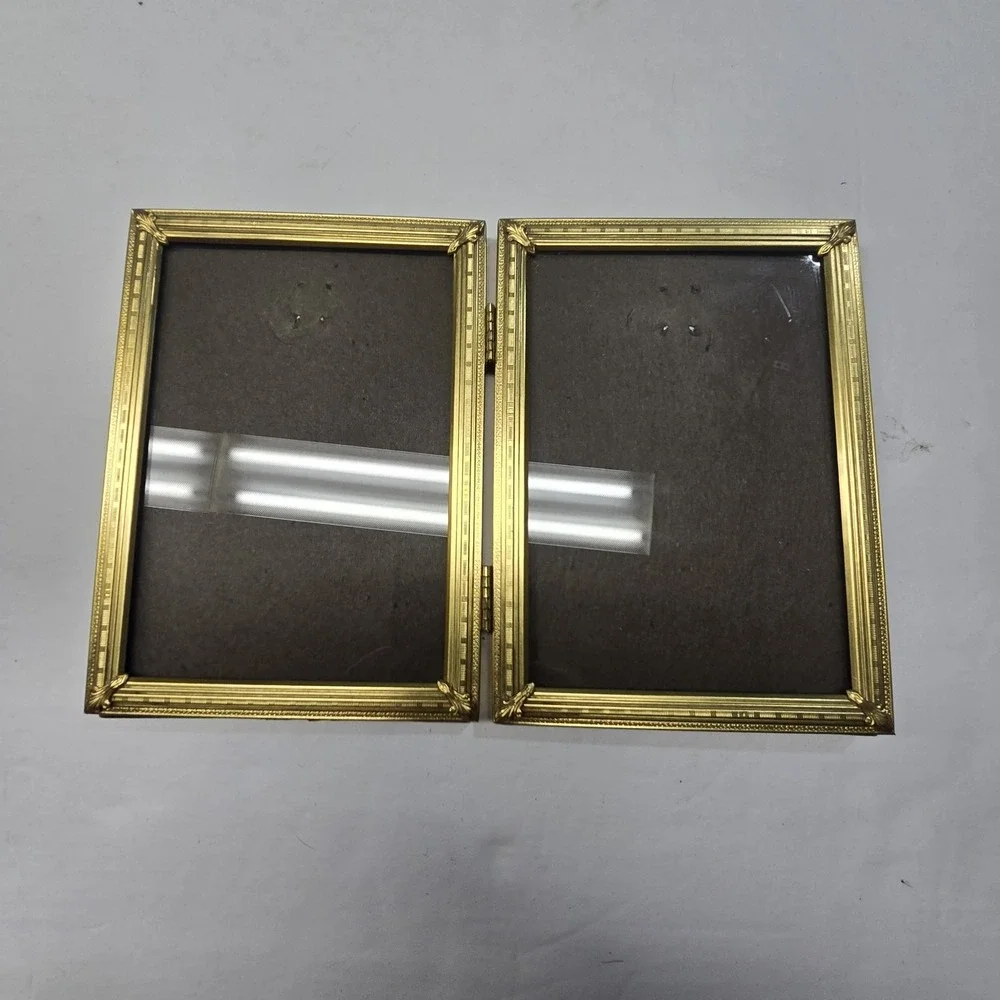 Vintage Gold Metal Brass Bifold Photo Picture Frame Glass Front Classic Velvet
